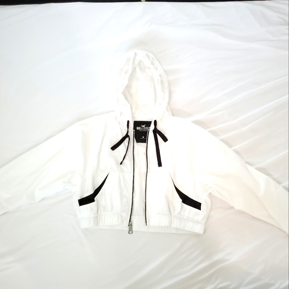 Hollister cropped Windbreaker